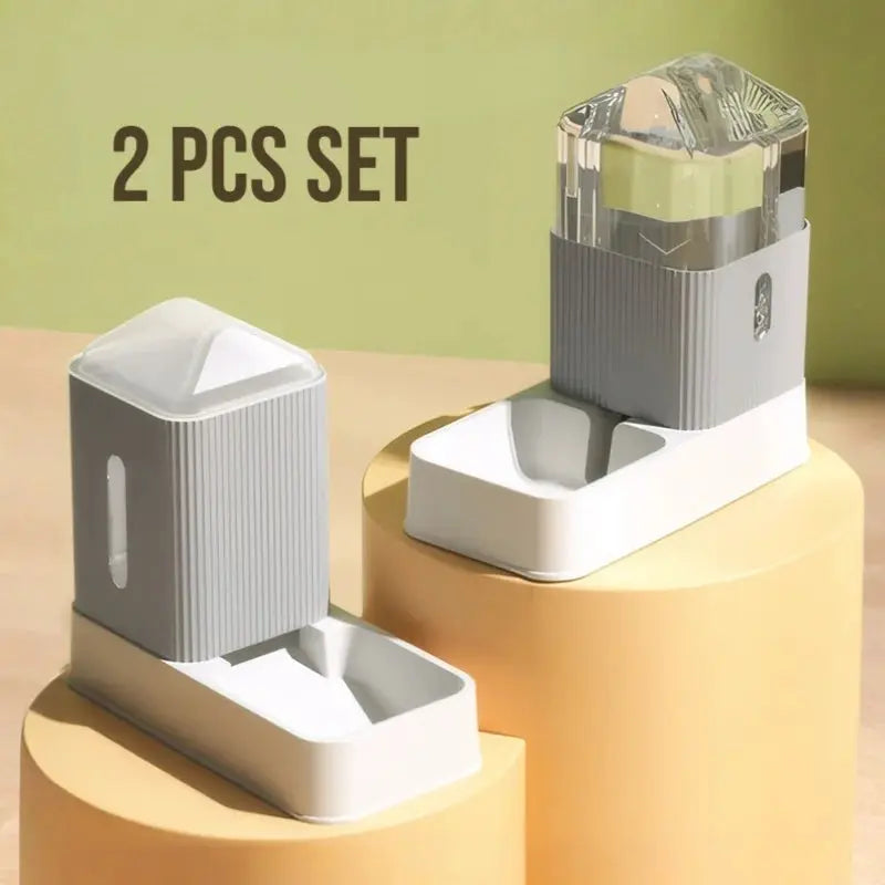 Bowls/Feeders/Water Dispensers