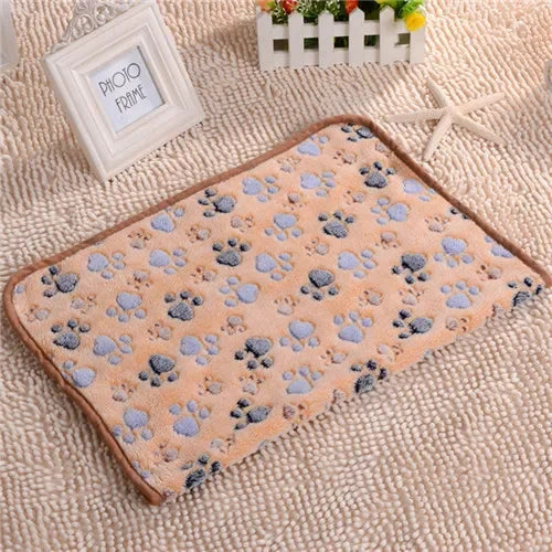 Cute Warm Pet Bed Mat Cover Towel Handcrafted Fleece Blanket for Dogs