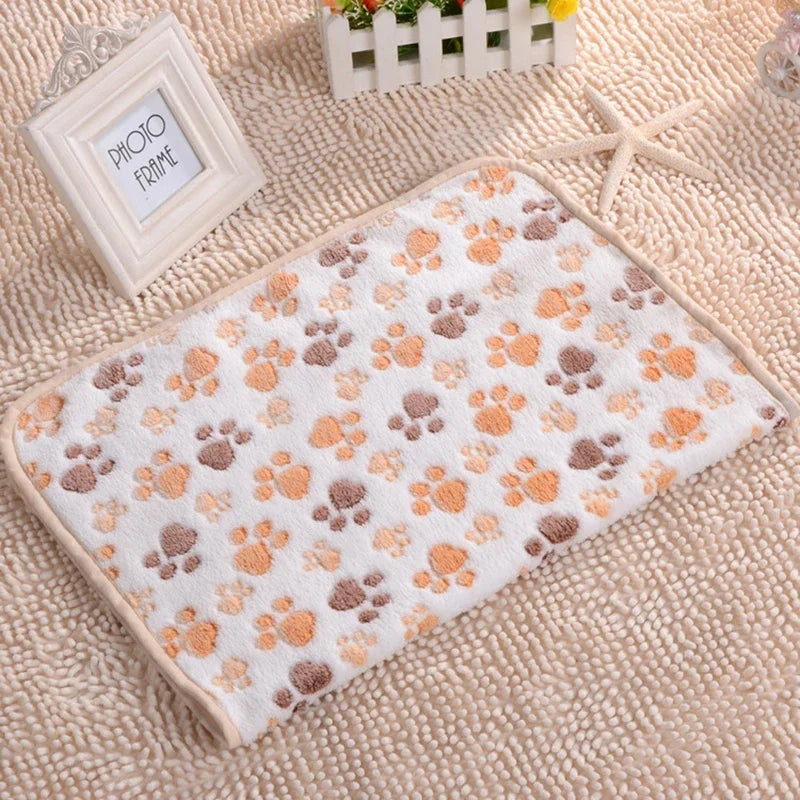 Cute Warm Pet Bed Mat Cover Towel Handcrafted Fleece Blanket for Dogs